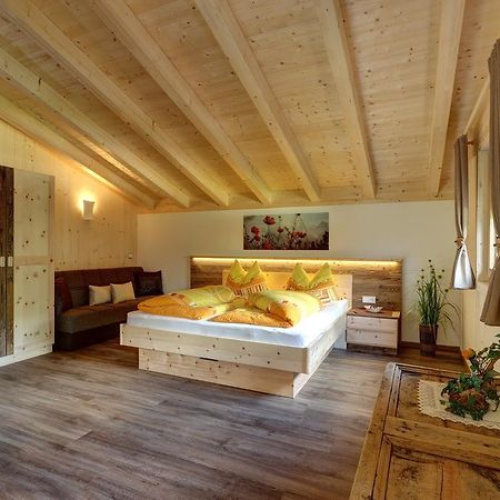 Lechnerhof Bed and Breakfast Lutago Exteriör bild