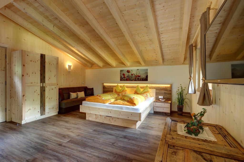 Lechnerhof Bed and Breakfast Lutago Exteriör bild