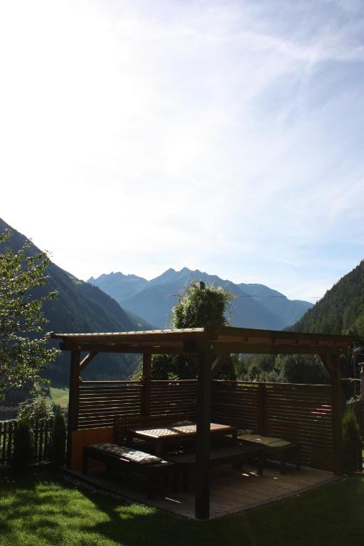 Lechnerhof Bed and Breakfast Lutago Exteriör bild